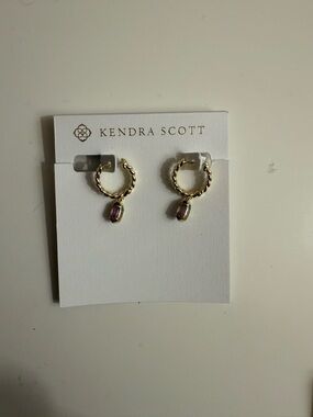 Kendra Scott drop earrings